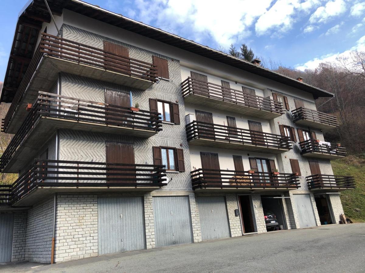 Apartamento Residenza Maria Ala di Stura Exterior foto